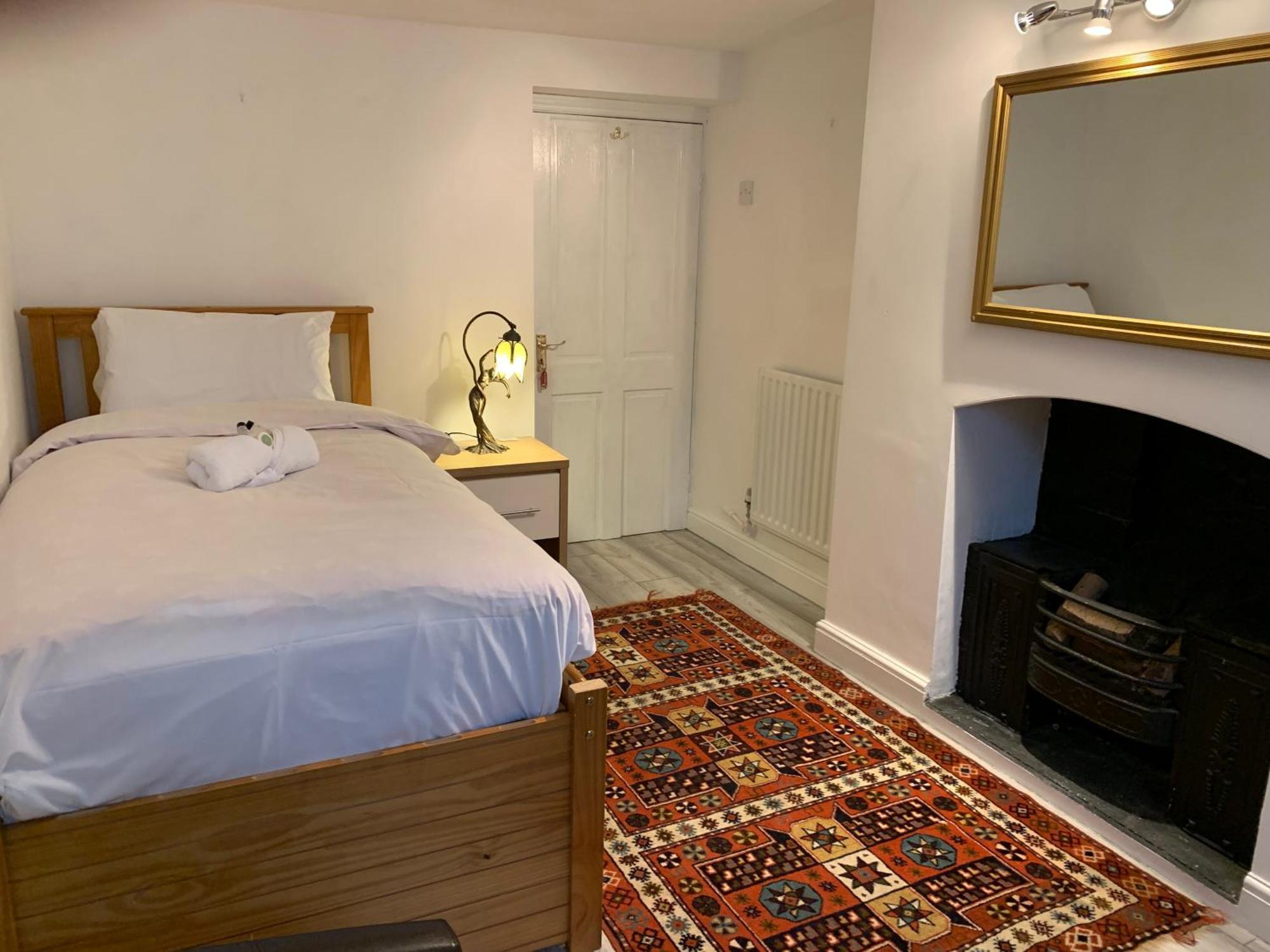 The Red House Hotel Grantham Bilik gambar